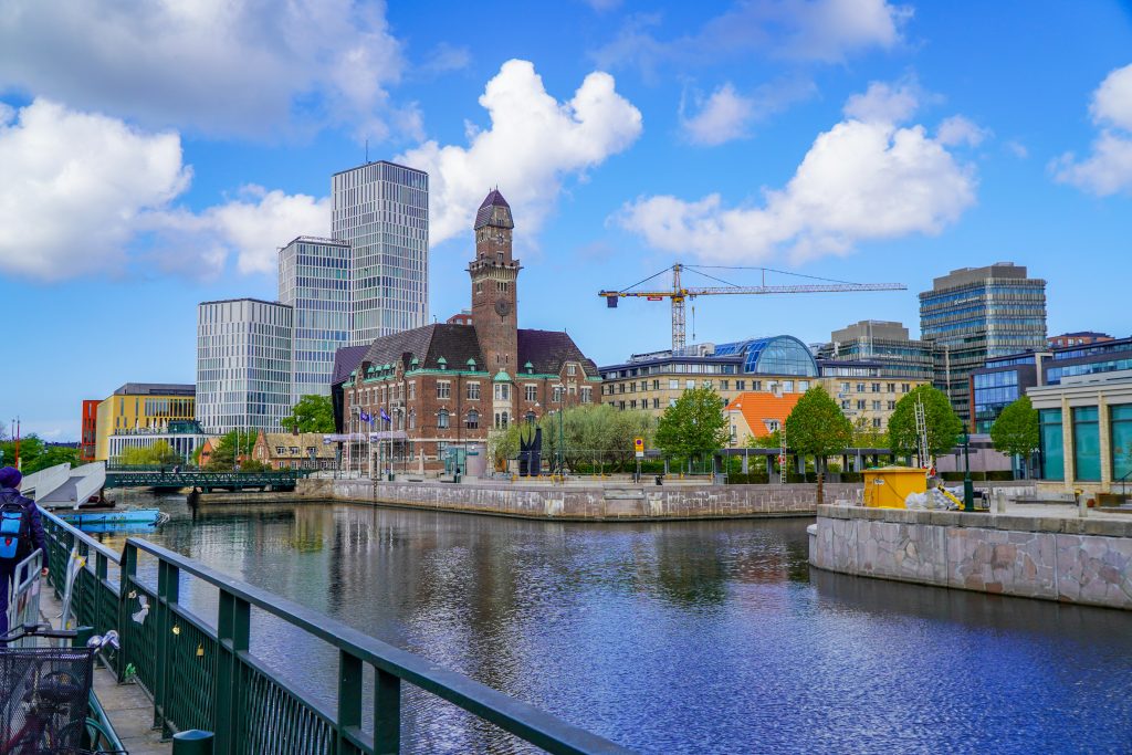 martine-mussies-dhf_1BnluI0-unsplash conference interpreters in Malmö синхронные переводчики в мальмё